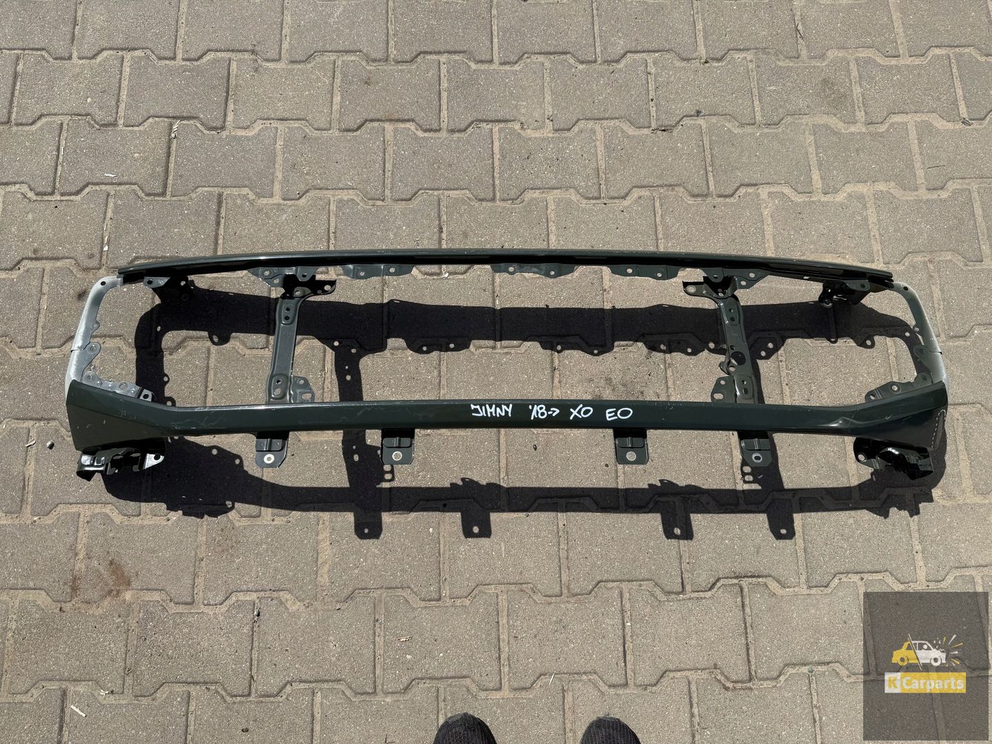 Suzuki Jimny IV 18 – Verstärkung des Kühlergrillrahmens