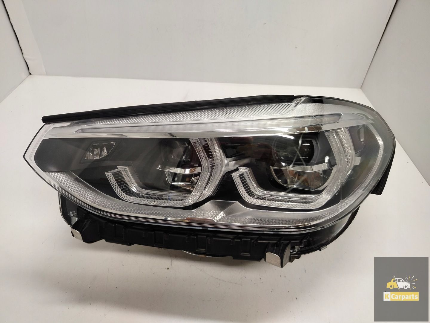 8739653, BMW G01 G02 X3 X4 Full Led Adaptive 5 pin links lamp