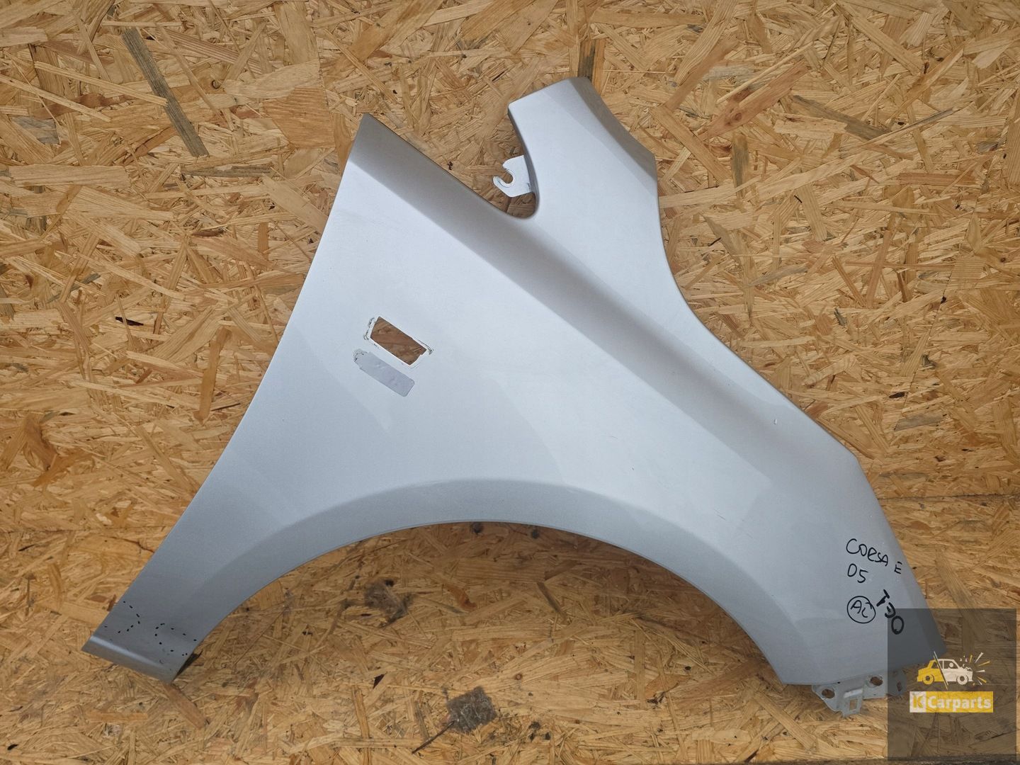 Opel Corsa E rechtervoorvleugel