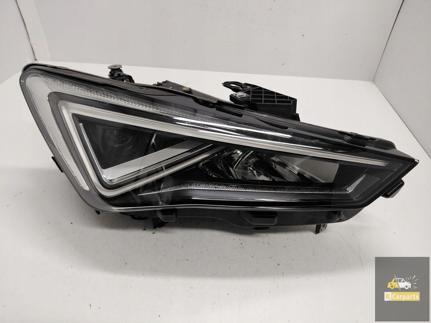 5FB.941.008.F, Phare avant droit à LED complet pour Seat Leon IV