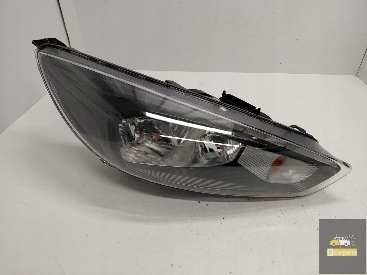 F1EB-13W029-AGA, Ford Fpcus MK3 Lift Zwart Gewoon Met Led Lamp Rechts Perfect