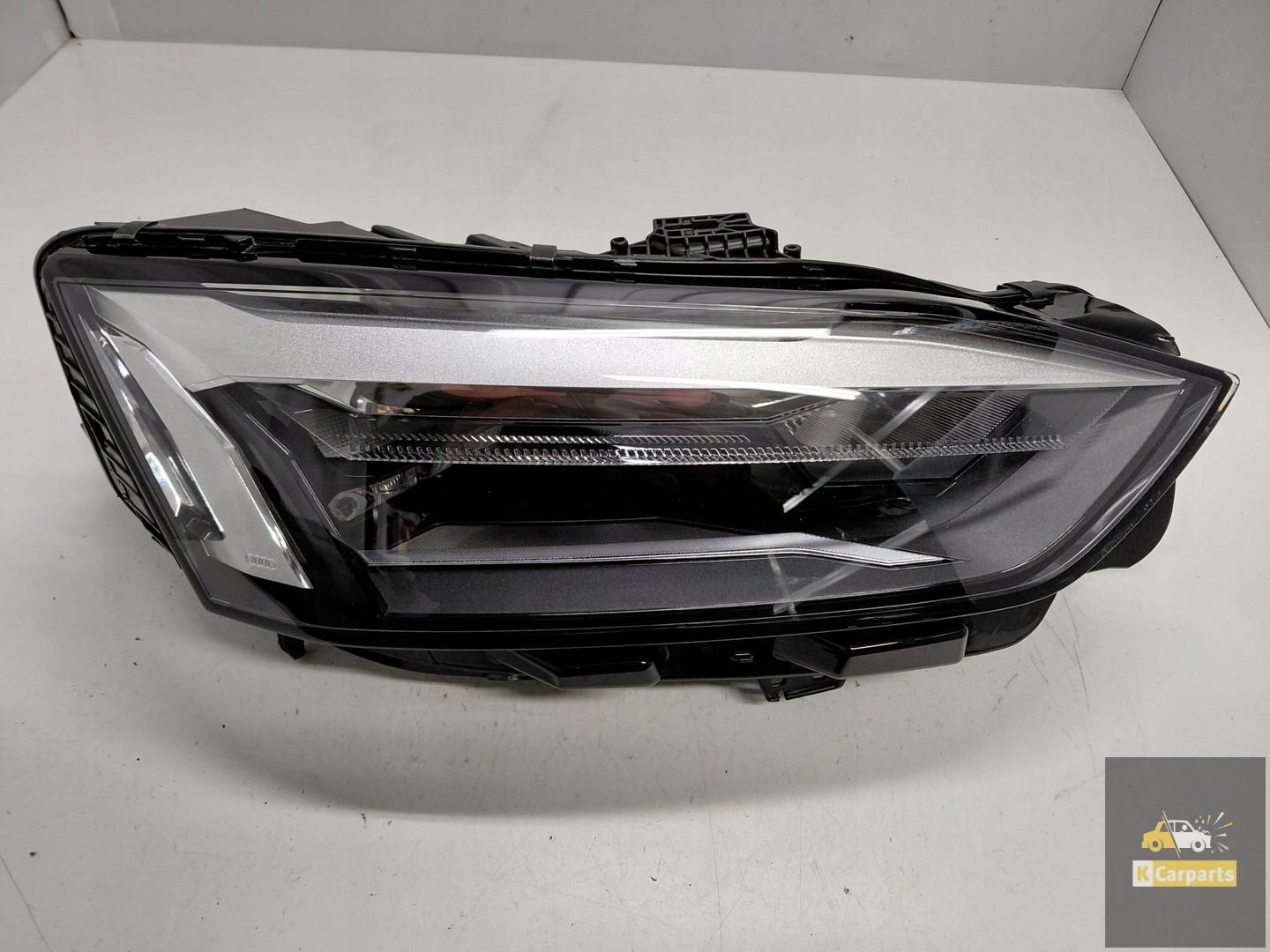 8W6.941.012, Audi A5 8W B9 Lift LED rechterlamp