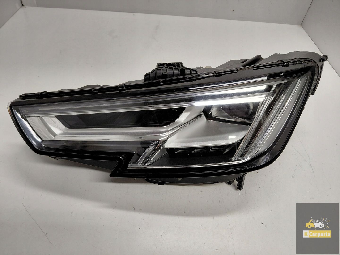 8W0.941.033, Audi A4 B9 8W Voll-LED-Linkerlampe Ideal