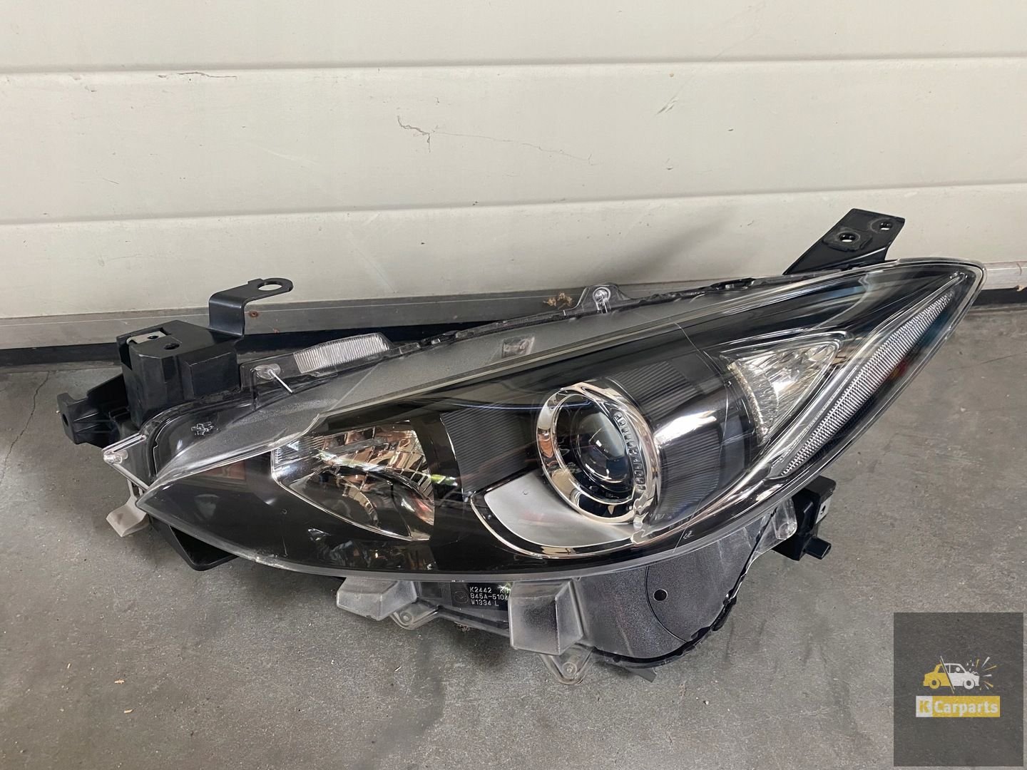 BHR151040, LINKER VOORLAMP MAZDA 3 III 2013- LENS