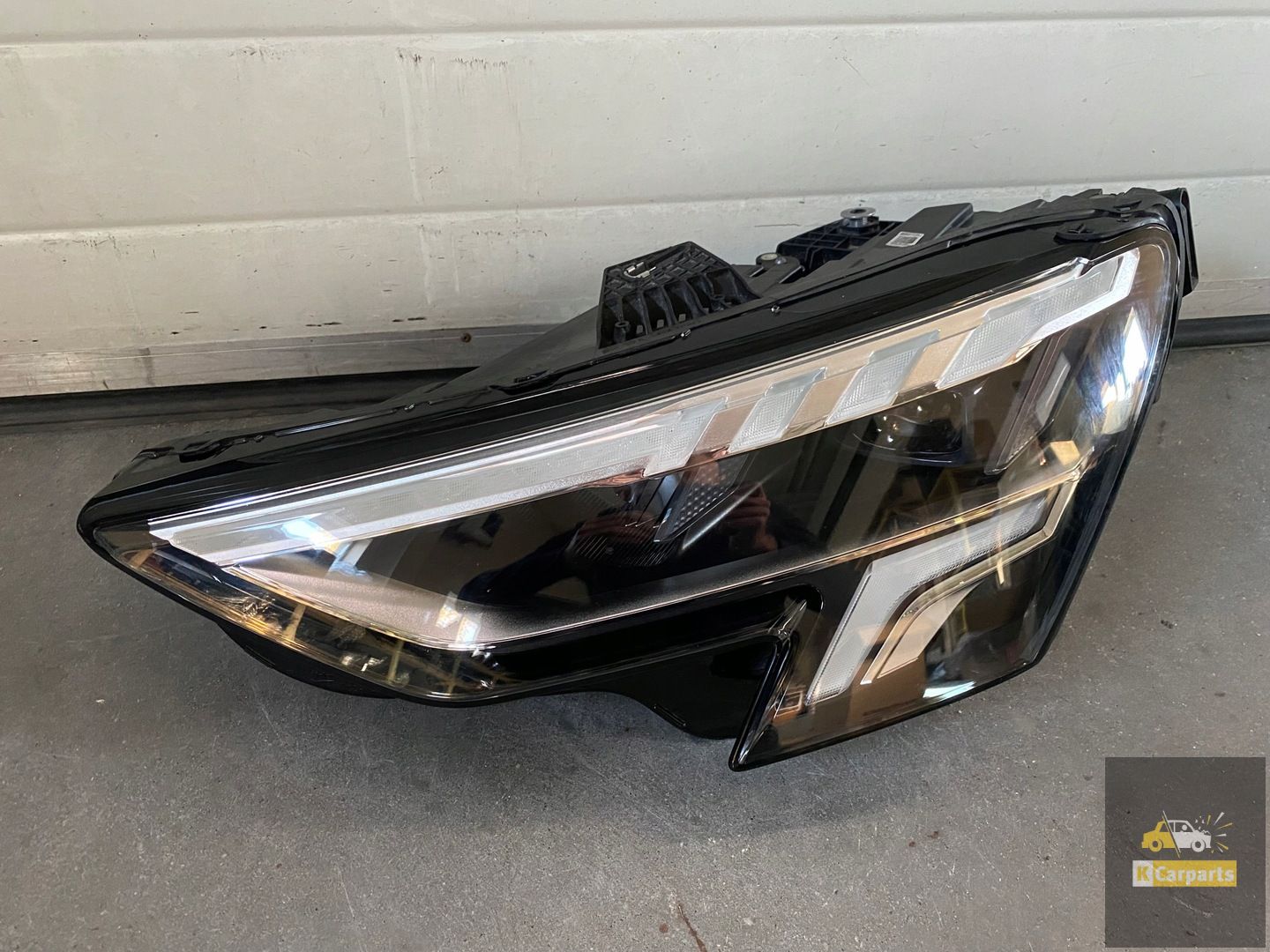 LINKERLAMP AUDI A3 8Y0 FULL LED EUROPA