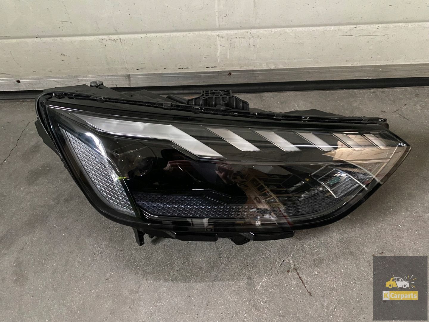 8W0.941.036.J, Audi A4 RS4 8W0 Voll-LED-Matrix-Scheinwerfer rechts