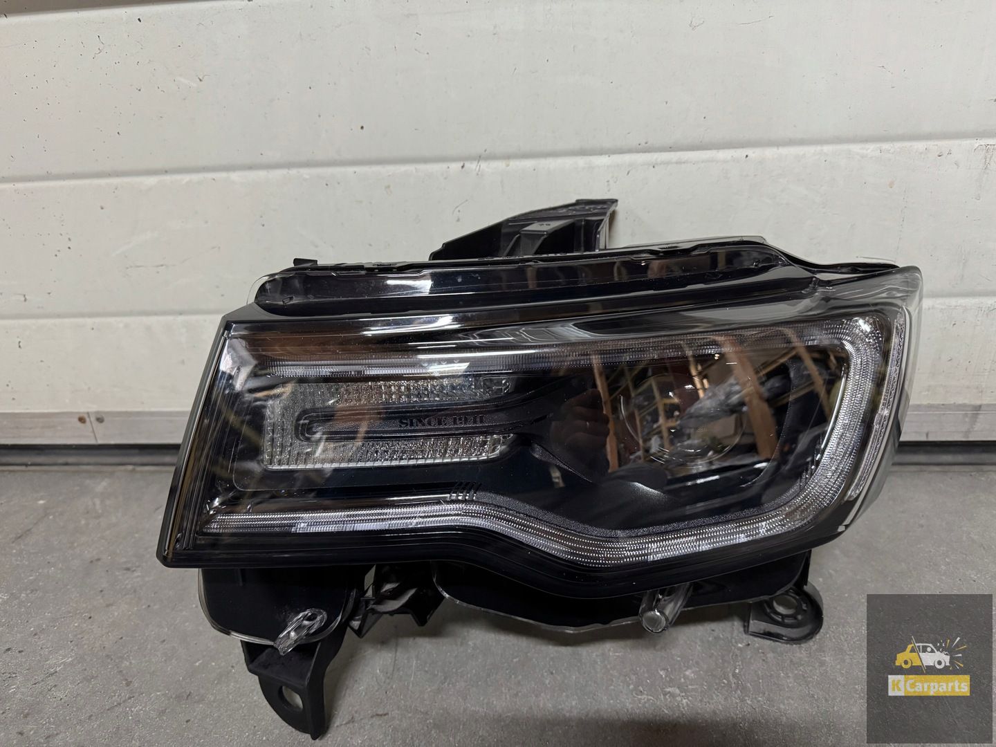 JEEP GRAND CHEROKEE WK2 LIFT VOORLAMP BI XENON LINKS 68266651AE