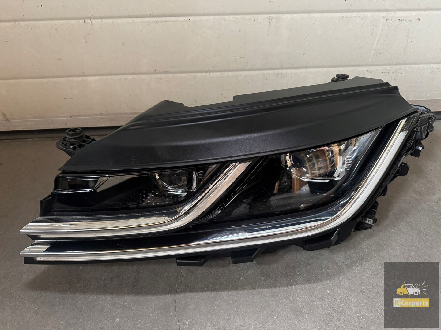 Vw arteon full LED lamp links voor 3G8941081