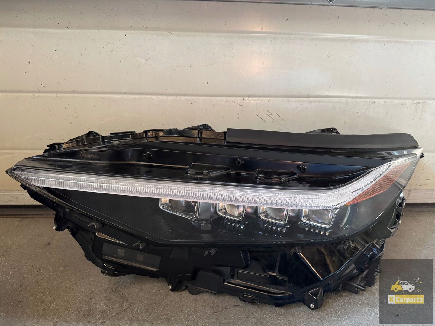 42-122, Phare avant gauche entièrement à LED pour Toyota bZ4X