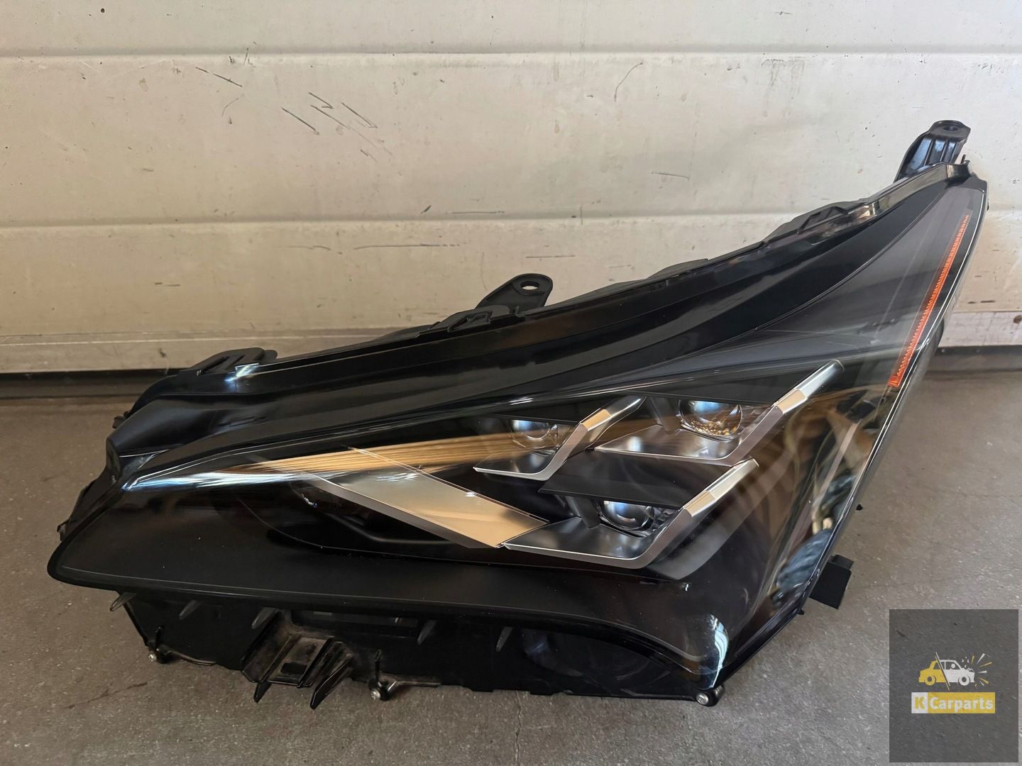 Lexus NX FULL LED Light Left Lift