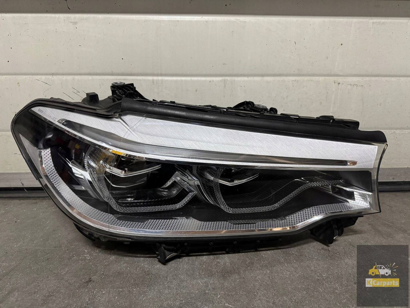 8499122, Adaptateur LED complet droit pour BMW Série 5 G30 G31