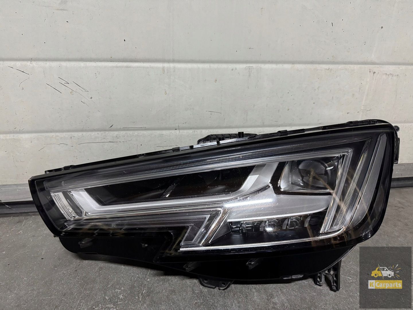 Audi A4 S4 B9 VOLLEDIG LED-licht links 8W0941033