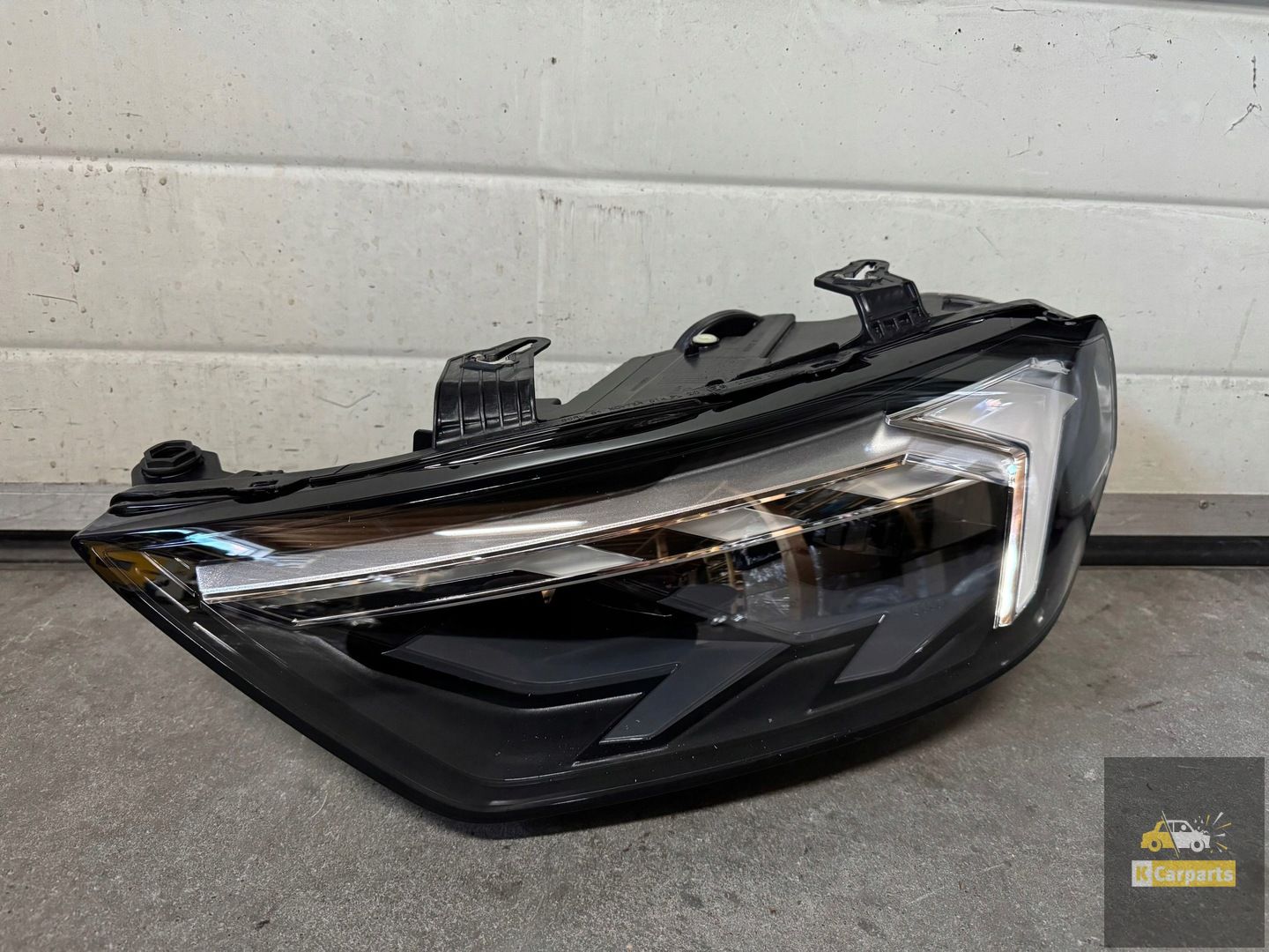 Audi A1 VOLLEDIG LED-licht links 82A941033D