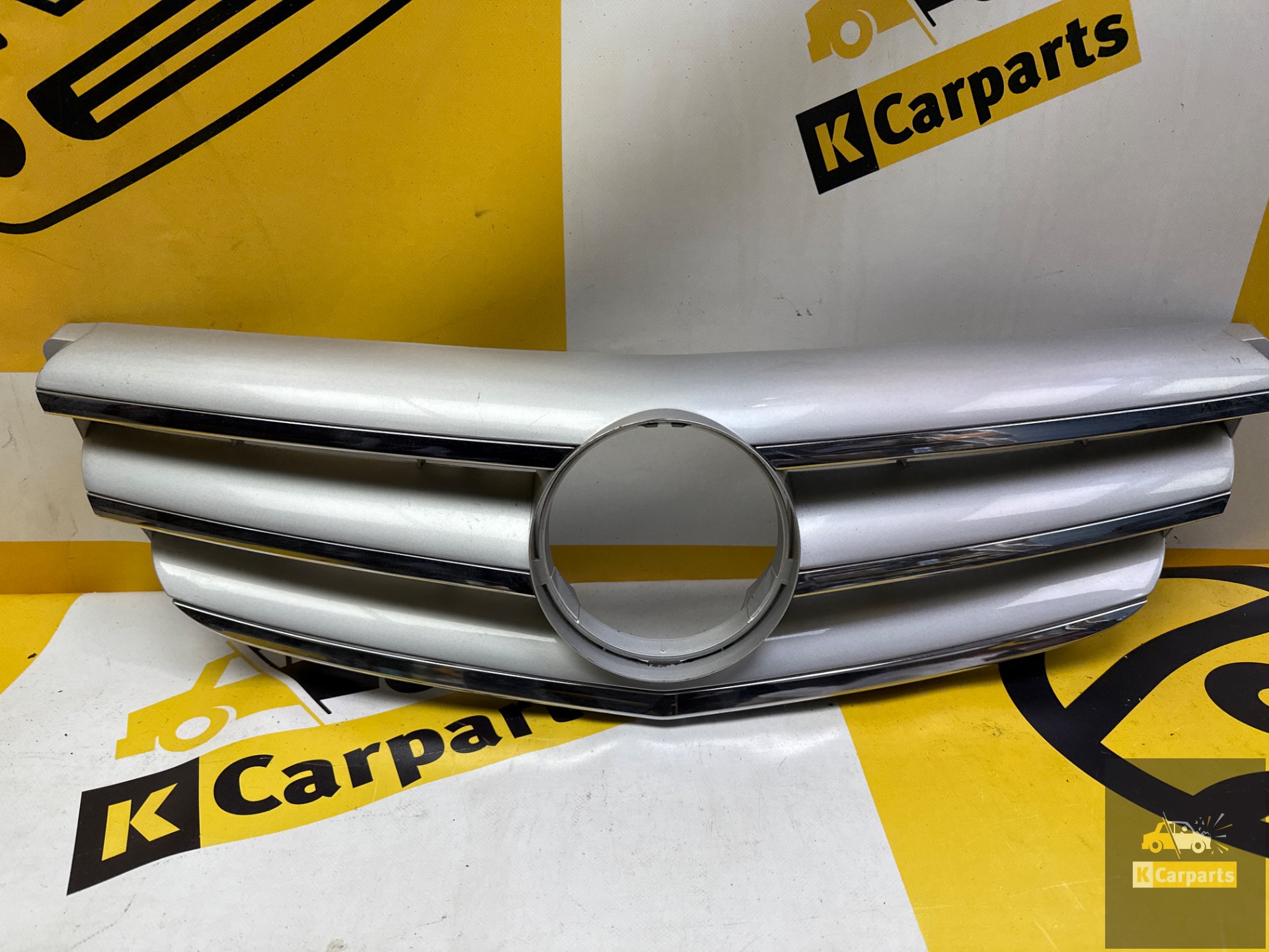 mercedes b 2.0 b-180 cdi 16v grille A1698800883