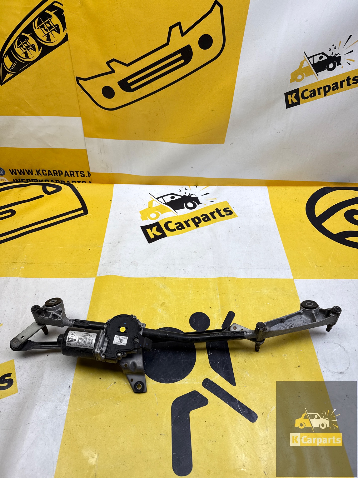 A1769061800: Ruitenwisser motor voor voor Mercedes-Benz A-CLASS (W176)