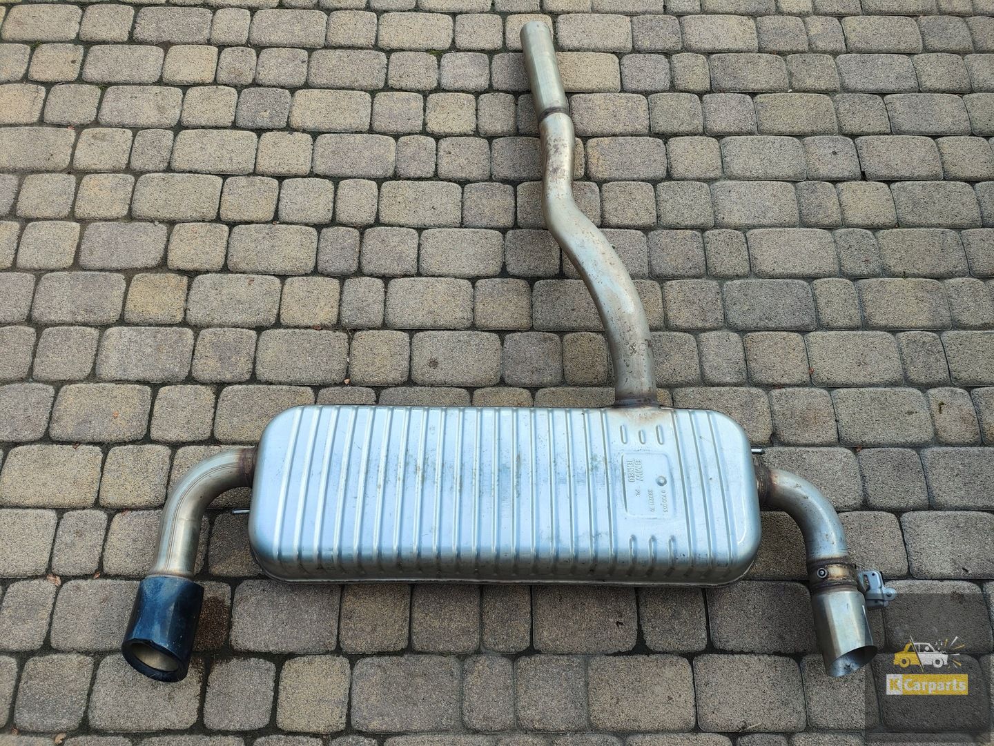 9799875 8693365, BMW 1 F40 UITLAATDEMPER