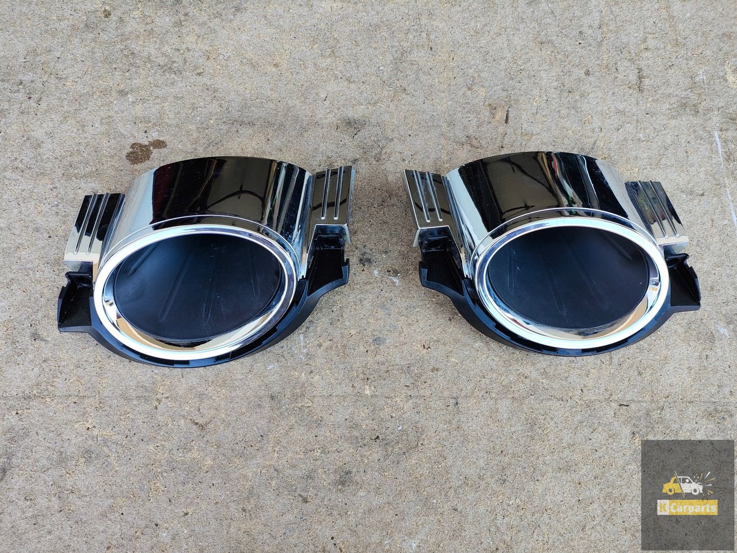 86662-F1510, KIA SPORTAGE 4 IV 15- UITLAATTIPS GRILLE LINKS RECHTS
