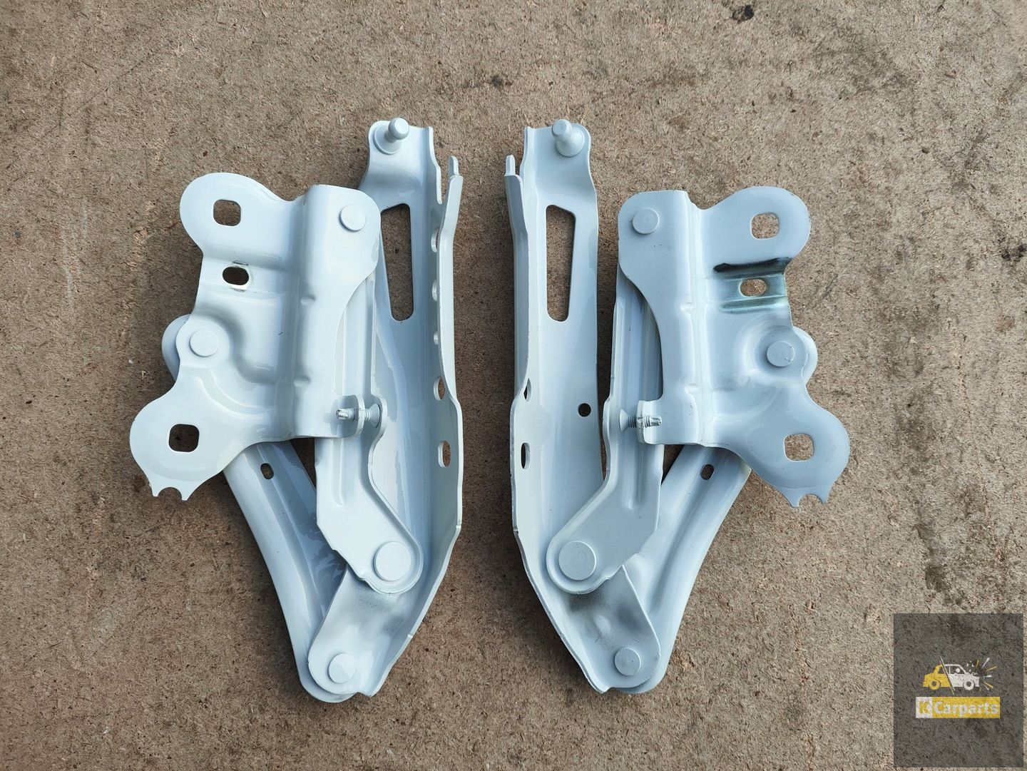 30823302 30823301, SKODA SUPERB 3 III 15 - CHARNIÈRES CAPOT DE MOTEUR