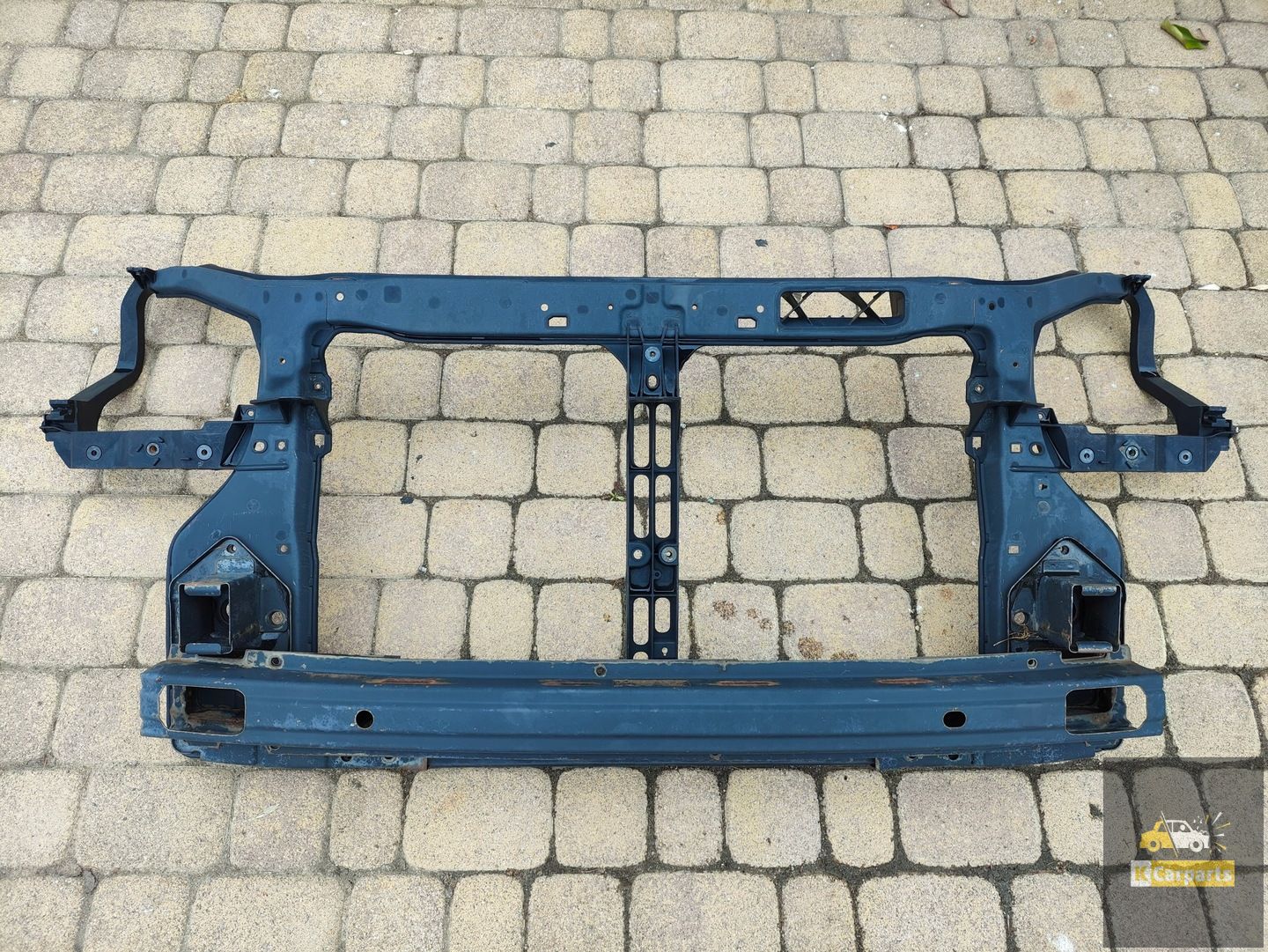 641012, HYUNDAI TUCSON 1 04-09 VOORSTE RIEM VOORBALK 64101-2E000