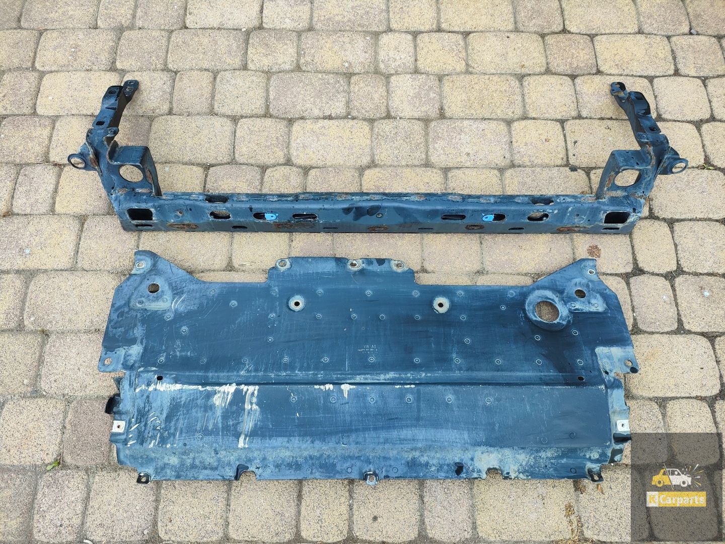 4M0801989B, AUDI Q7 2 II VW TOUAREG 3 III 15- VOORBALK VOORSTE ONDERSTE BODEMPLAAT