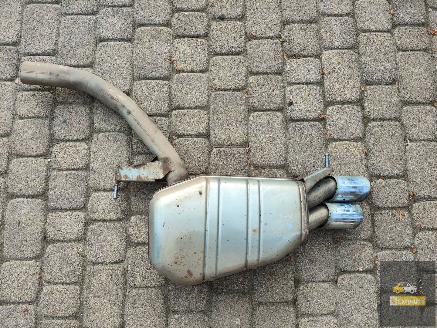 8508186, BMW 5 F10 F11 UITLAATDEMPER