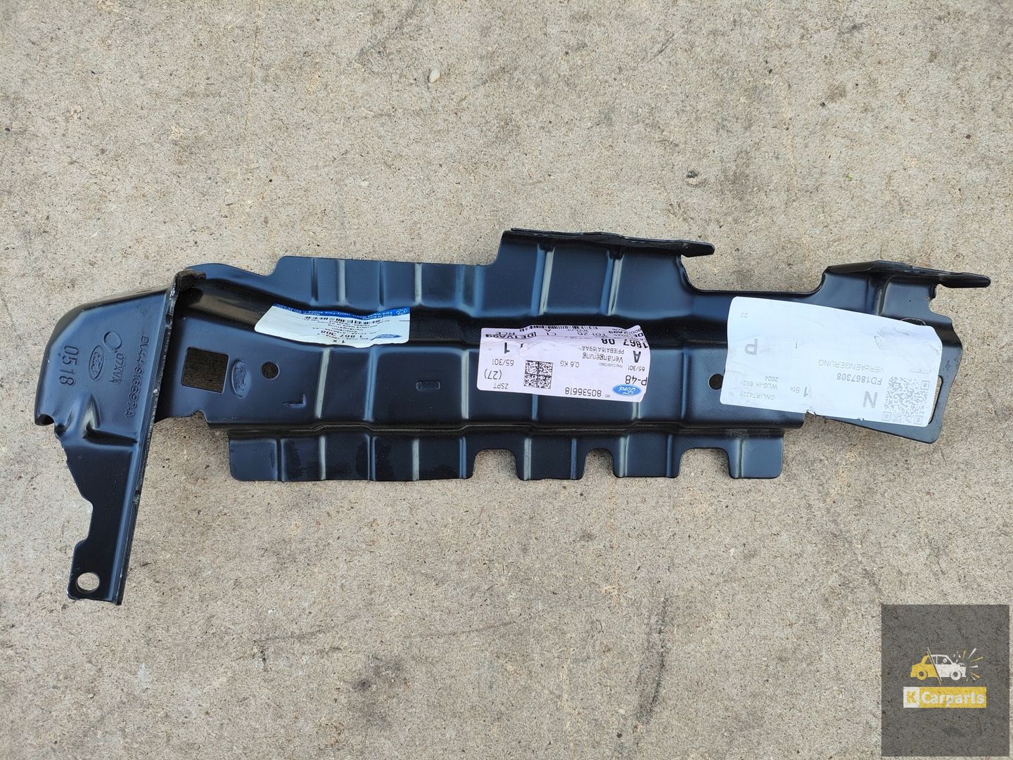 F1EZ-16019-A, FORD FOCUS 3 III LIFT 14-18 VERSTEVIGING LINKERVLEUGELSTEUN