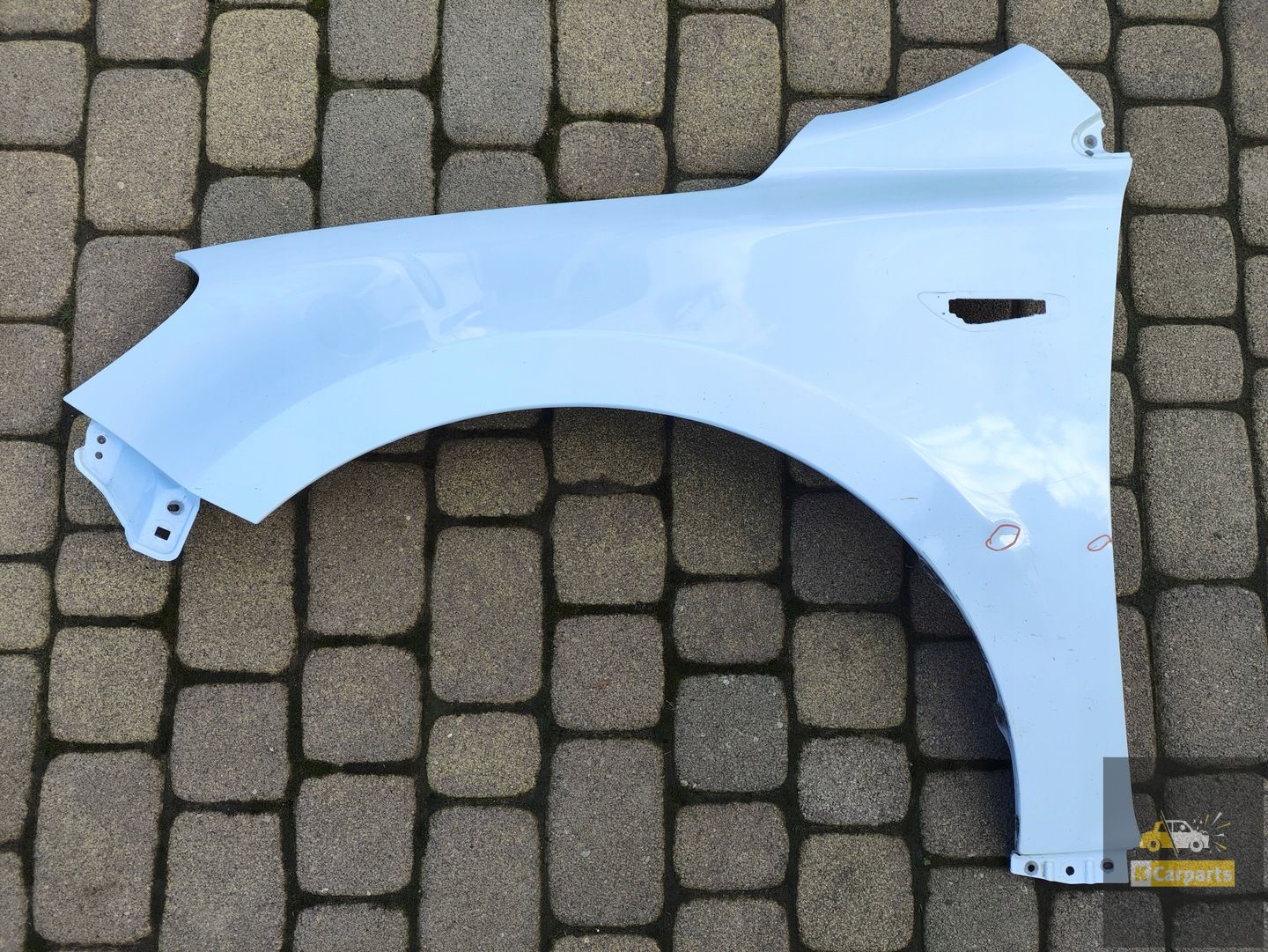 57700-57810, SUZUKI KIZASHI 09- WING STRIP FRONT LEFT