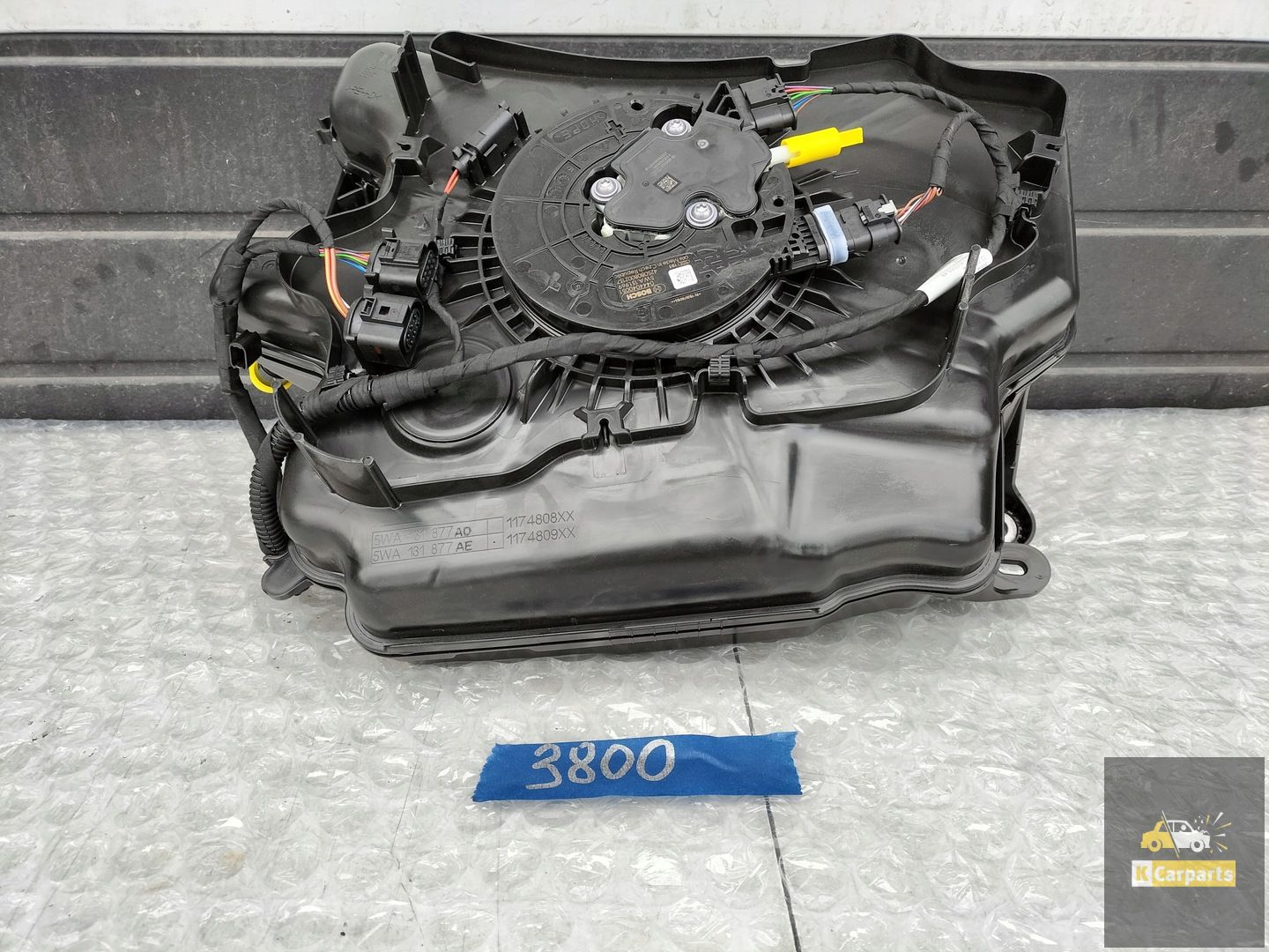 8WA131877AD, VW AUDI SKODA ADBLUE TANK COMPLEET