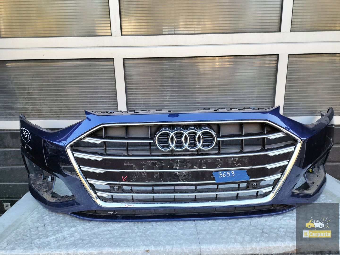 AUDI A4 B9 8W0 LIFT VOORBUMPER 4PDC