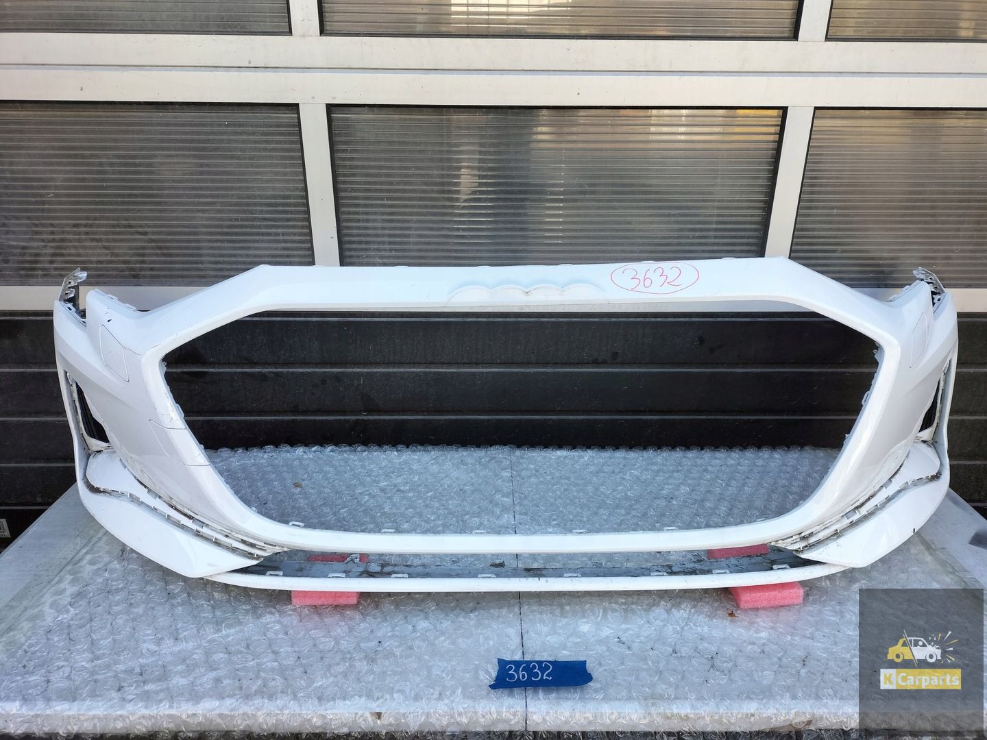 AUDI A3 8Y LIFT VOORBUMPER 2PDC