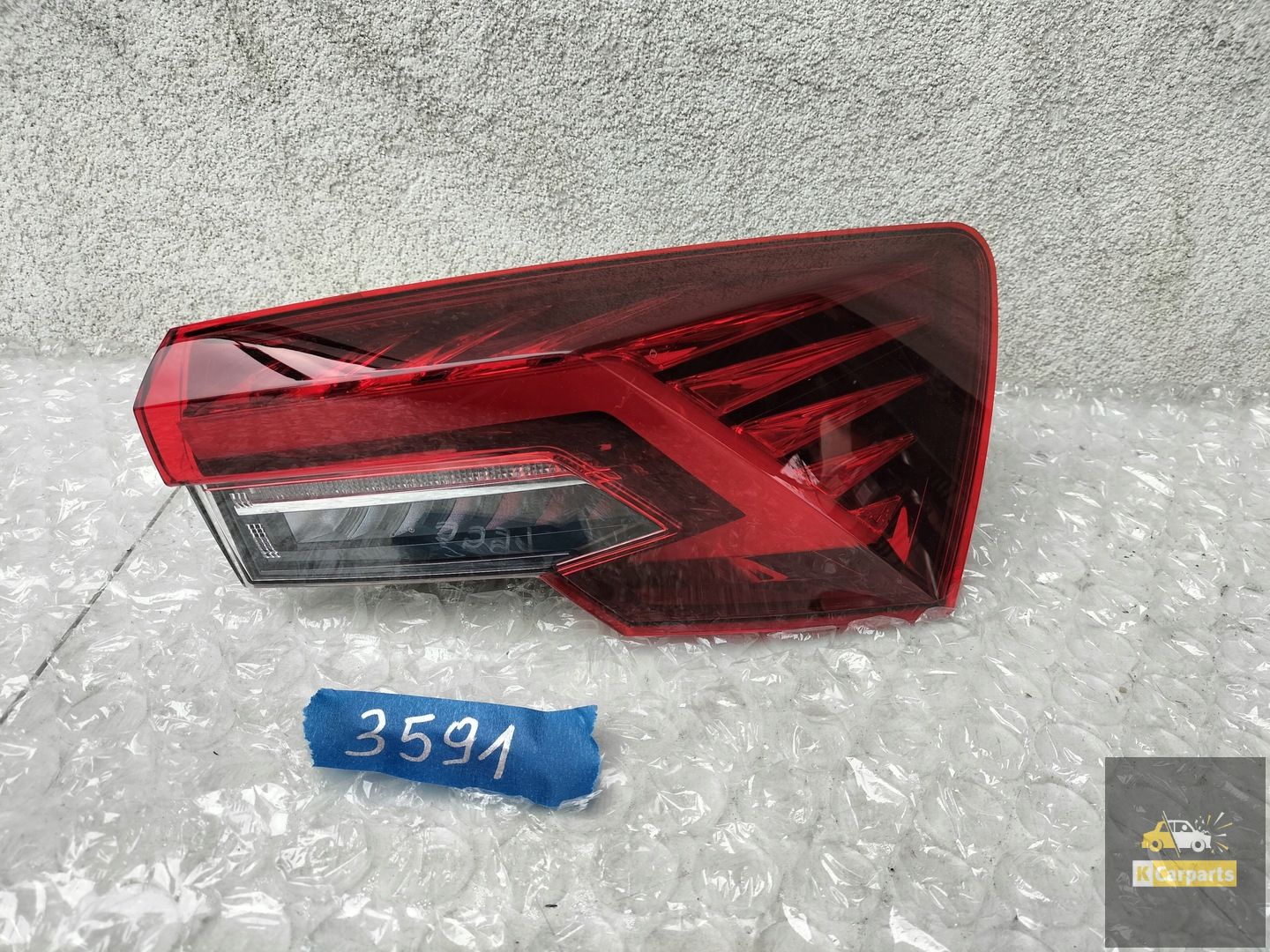 SKODA OCTAVIA IV LIFT SEDAN RIGHT REAR LIGHT