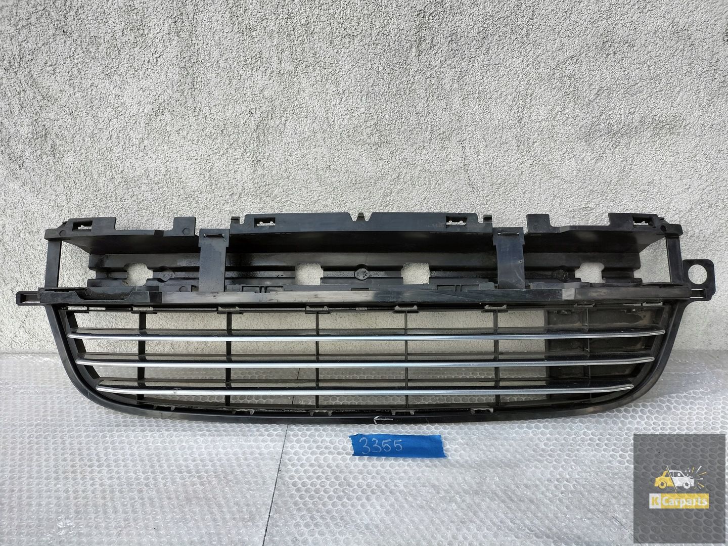 9687437677, PEUGEOT 5008 VOORBUMPER MIDDENGRILLE