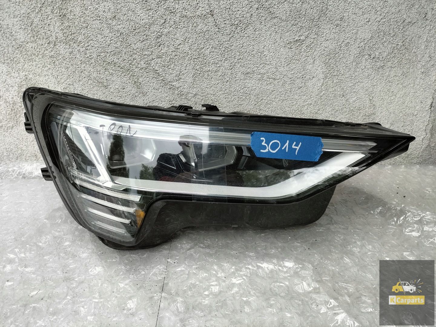 44E941040, AUDI Q4 E-TRON HEADLIGHT RIGHT 44E941040