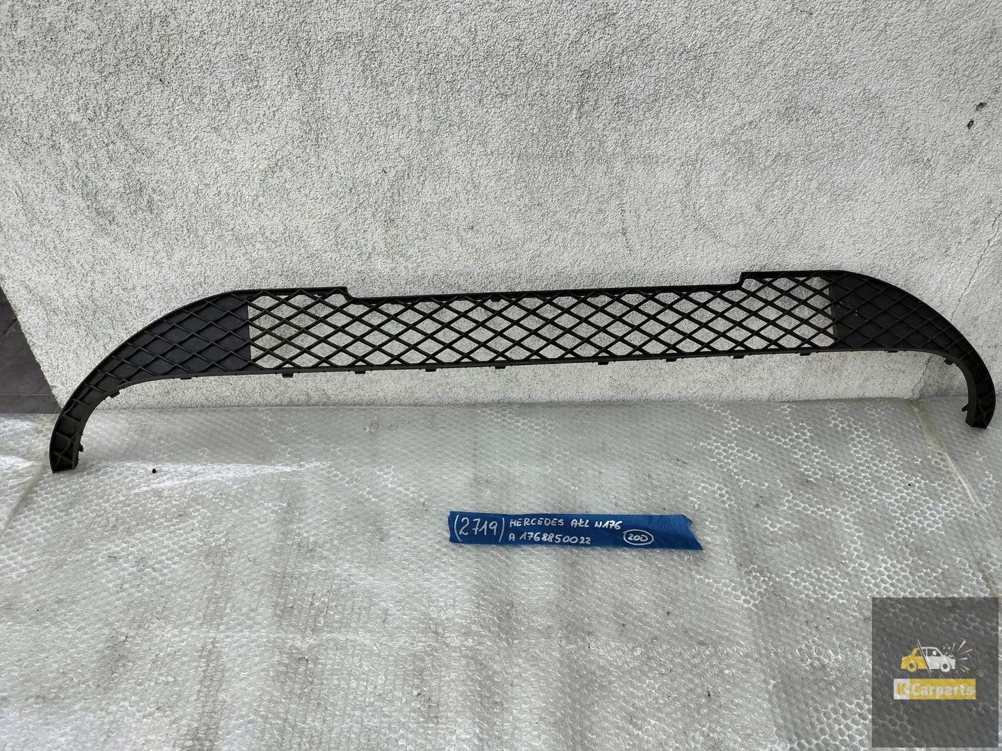 A1768850022, MERCEDES A KLASSE W176 BUMPER GRILLE