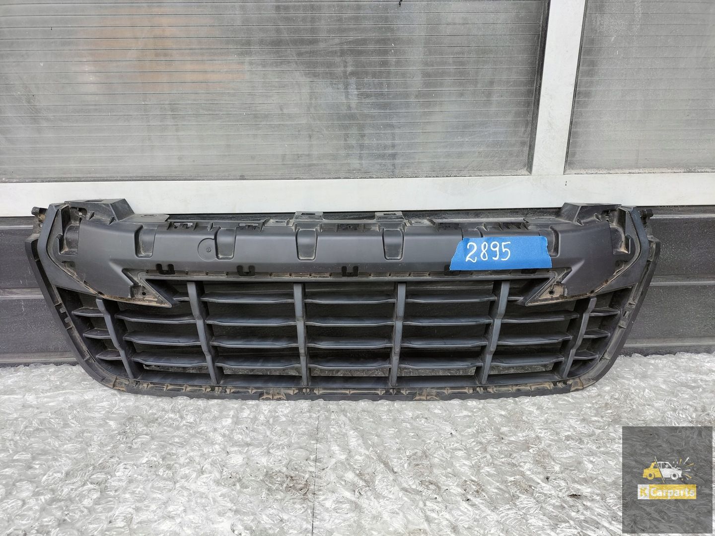 8983951404, Pare-chocs ISUZU D MAX III, calandre intermédiaire