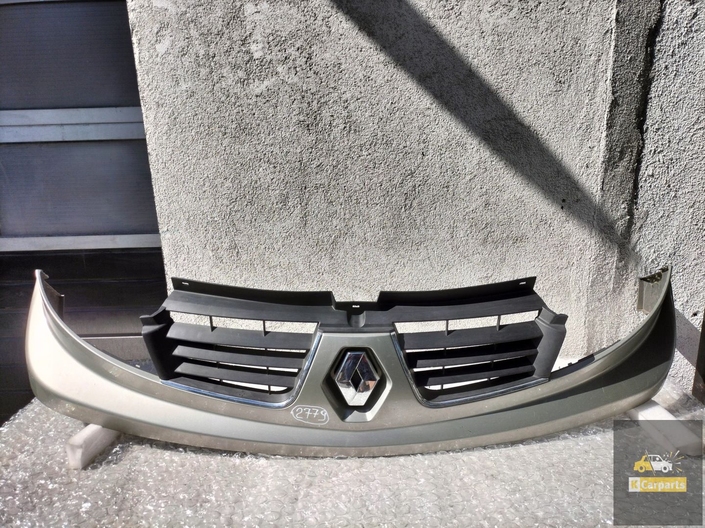 623100247R, RENAULT TRAFIC LIFT VOORGRILLE 623100247R