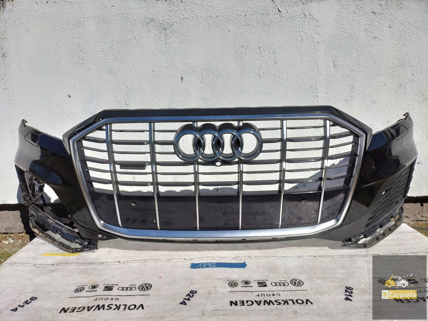 Audi Q7 Frontstoßstange 4 PDC