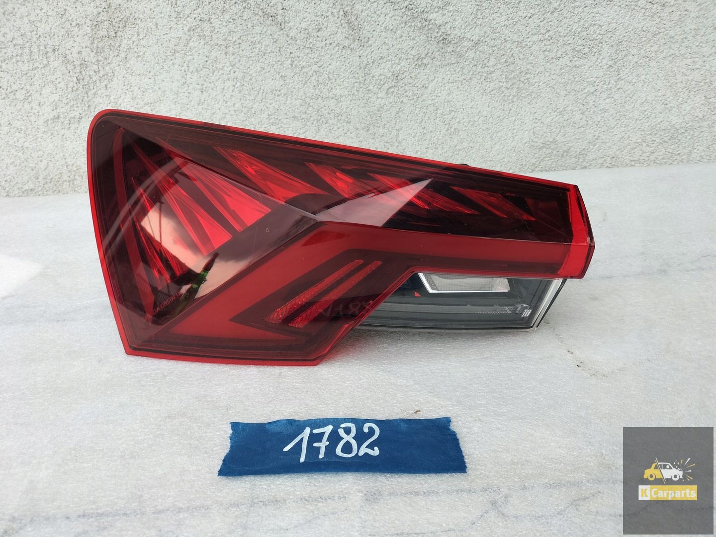 SKODA OCTAVIA IV STATIONWAGON ACHTERLICHT LINKS