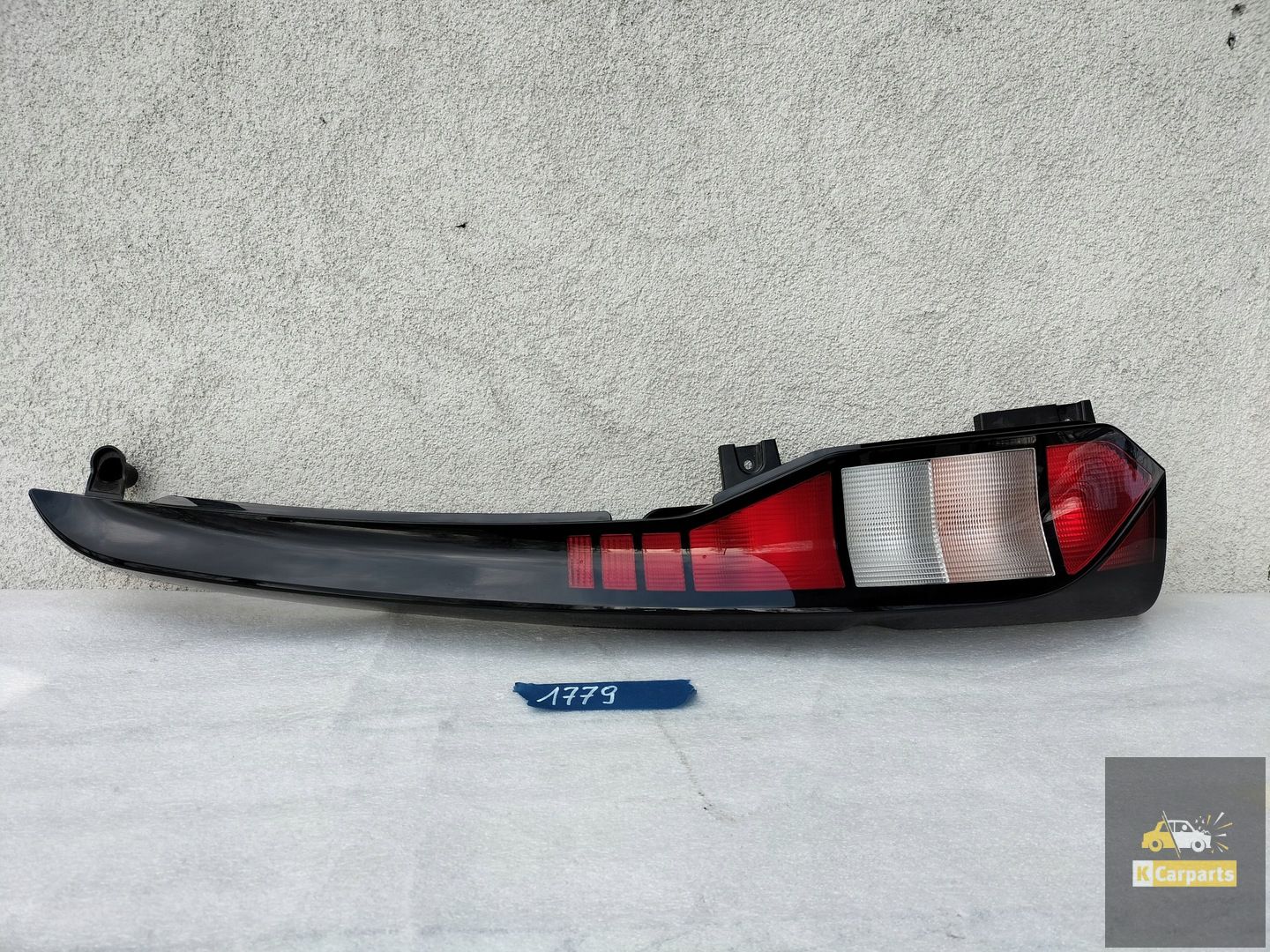VW CADDY REAR LIGHT LEFT 2K7945095A