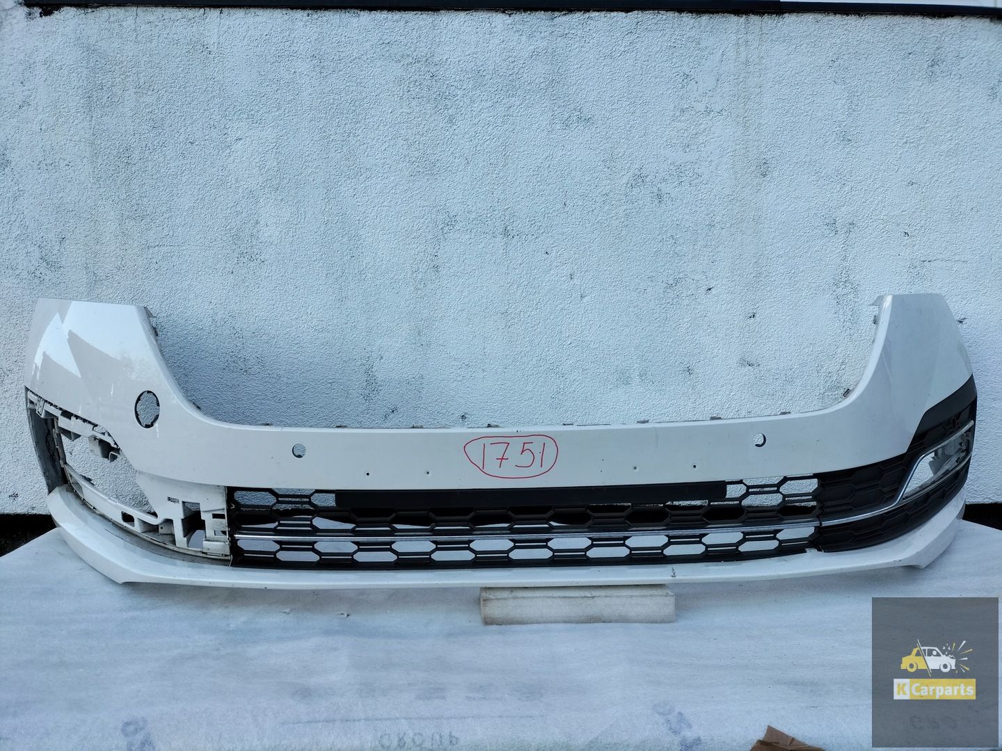 SKODA OCTAVIA IV FRONT BUMPER 5E3853677