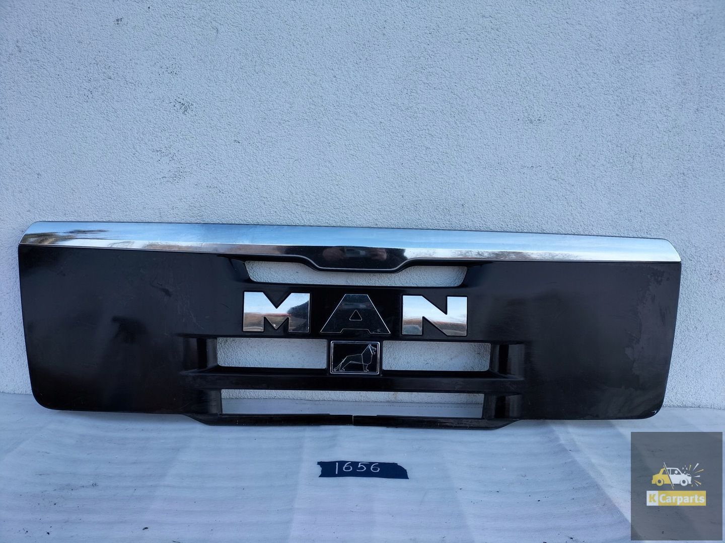 973345171, MAN 973345171 VOORGRILLE