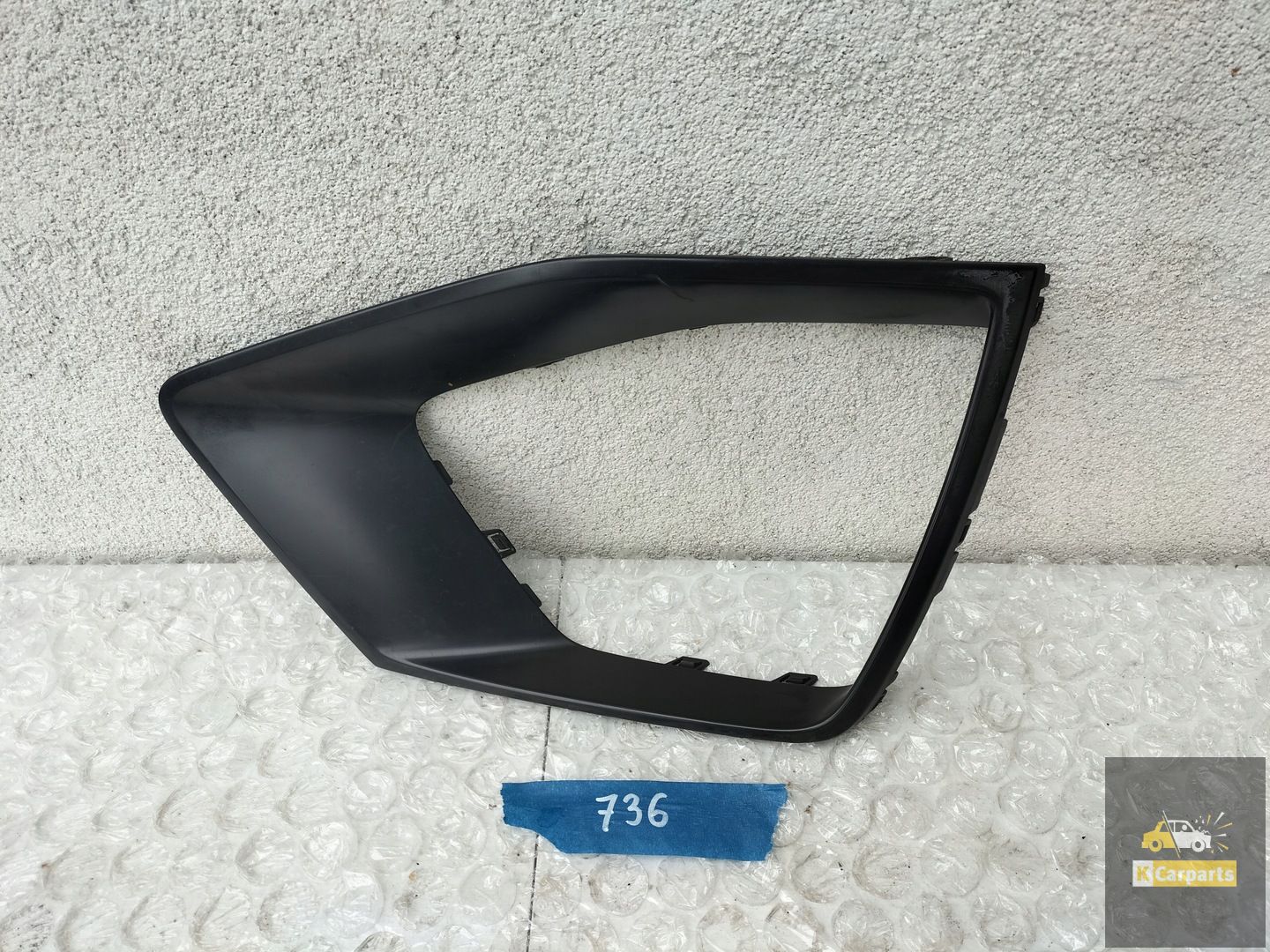4M8853258, AUDI Q8 RECHTER BUMPER GRILLE