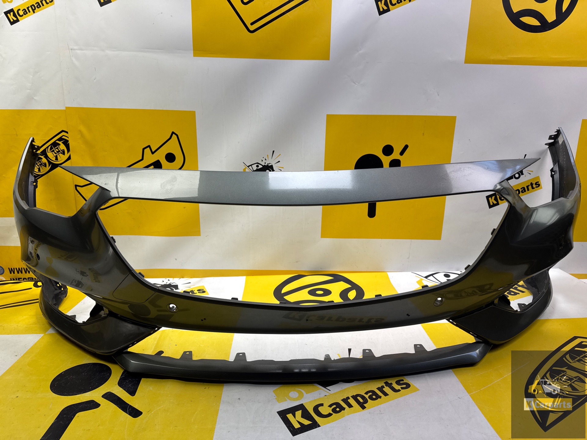 Opel insignia Voorbumper 6xPDC 551004542 bumper