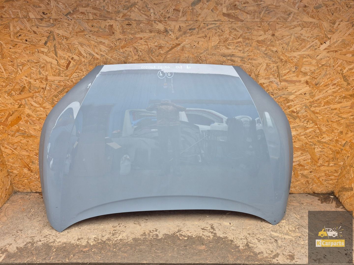Toyota Corolla Cross hood