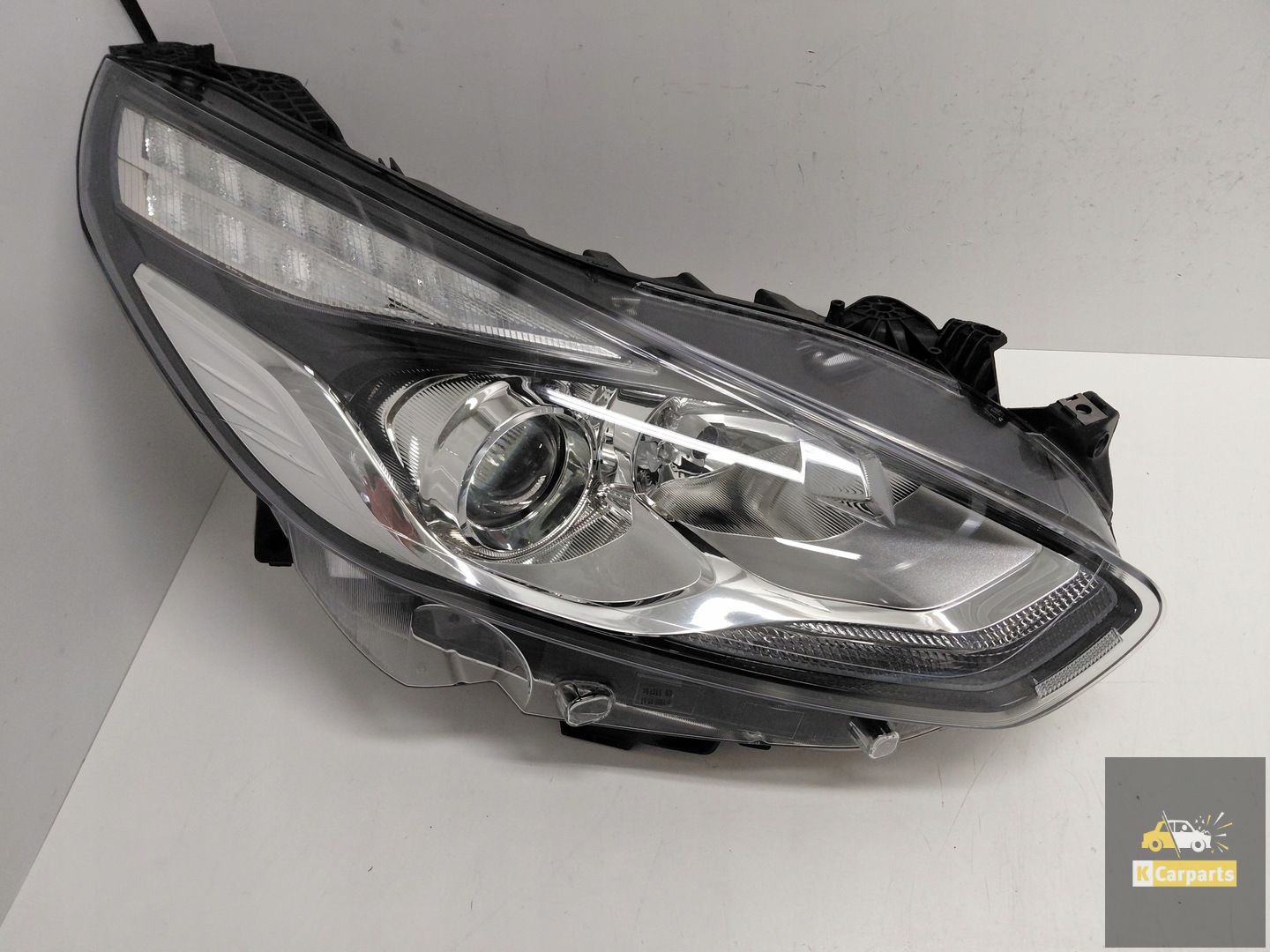 EM2B13W029GH, Ford S-Max Mk2 LED Lens Right Lamp Ideal