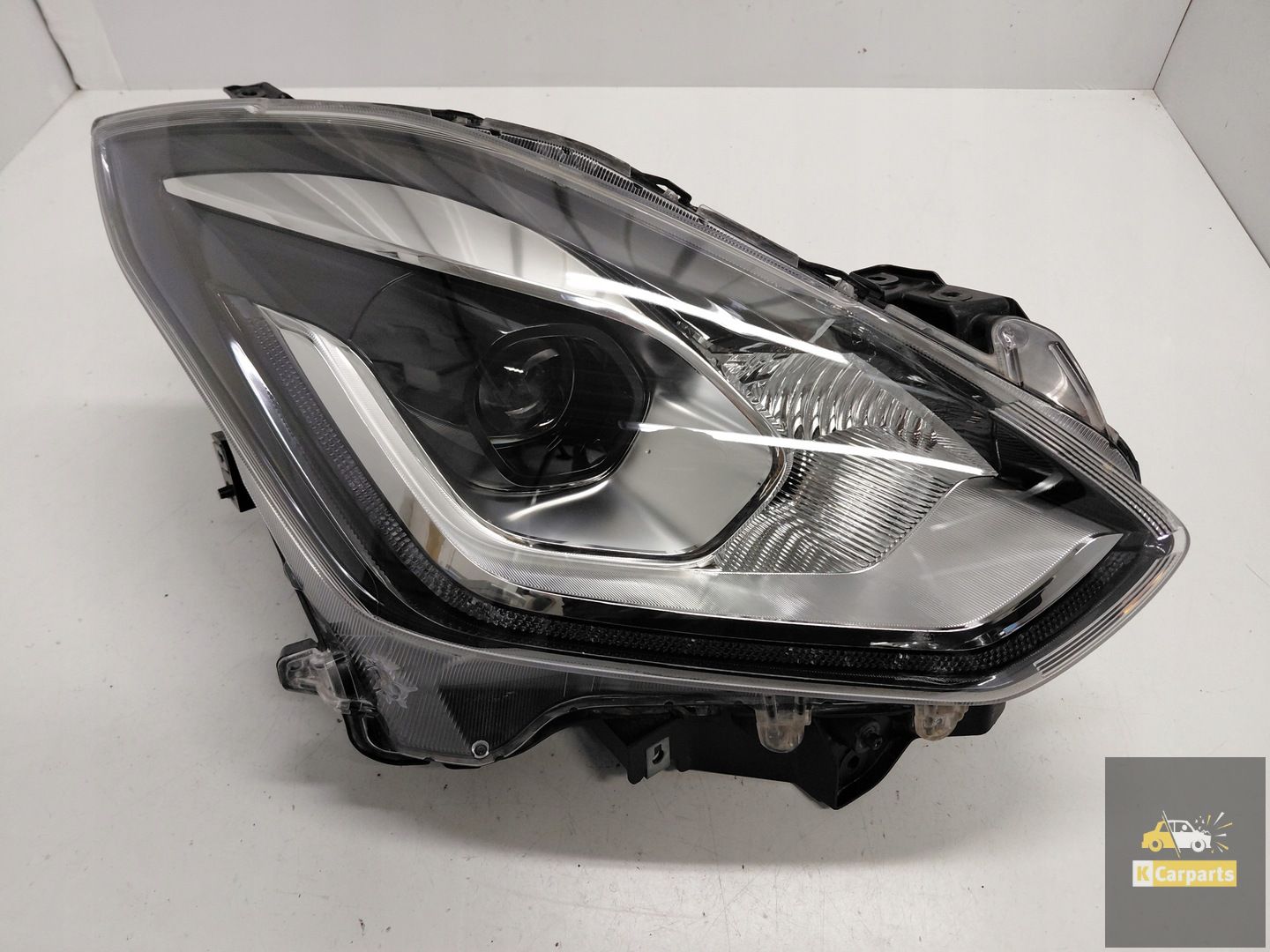 Suzuki Swift Mk8 Voll-LED-Lampe rechts Perfekt