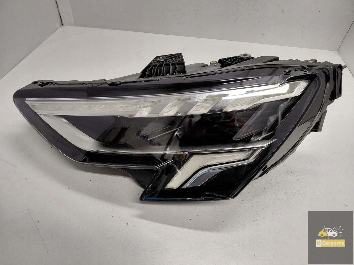 8Y0941033, Audi A3 8Y Full Led linkerlamp Ideaal