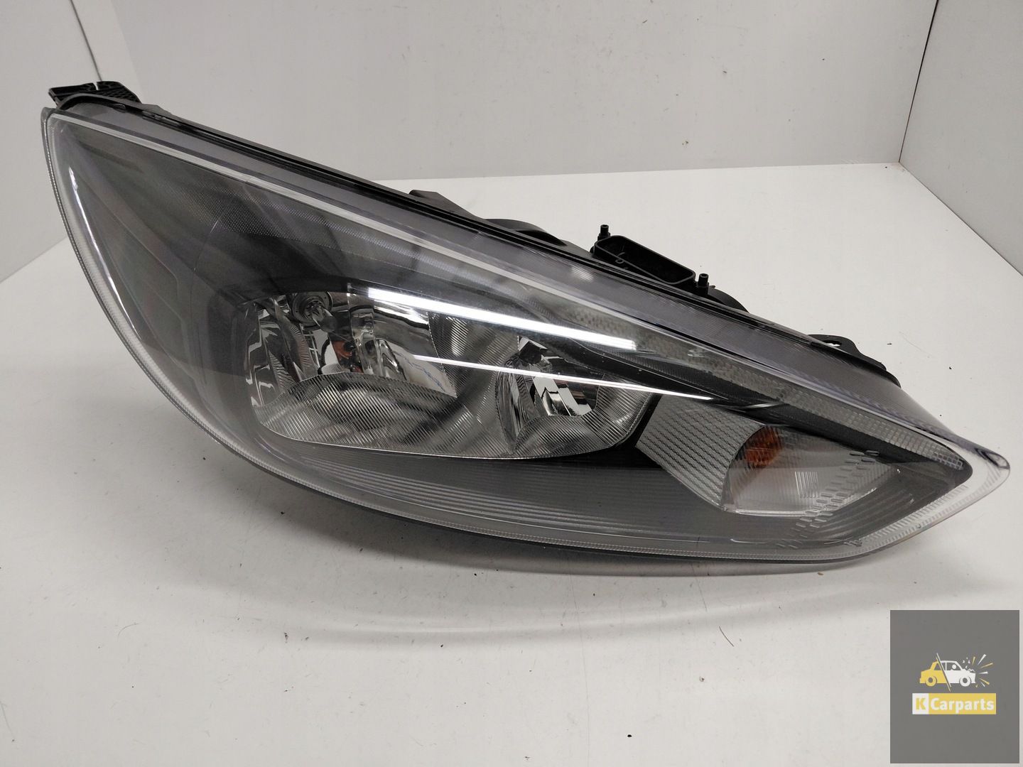F1EB-13W029-AGE, Ford Focus MK3 Lift Gewoon Met Led Zwarte ST rechterlamp