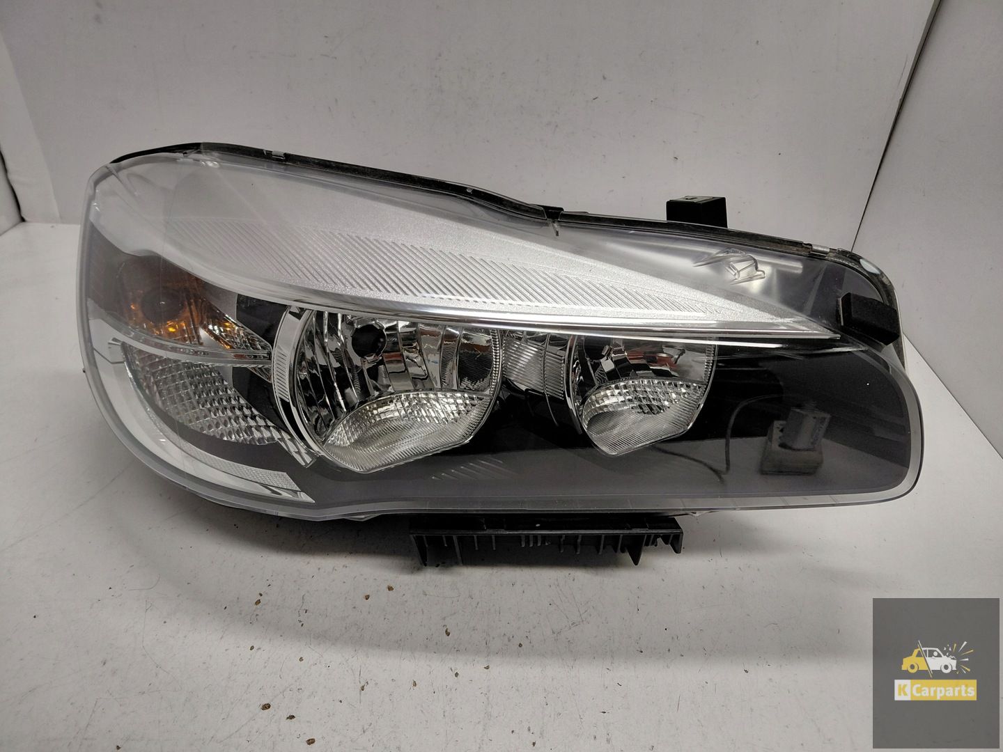 7422574, BMW F45 F46 Gewone rechterlamp Ideaal
