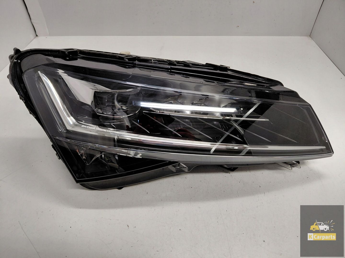3V1.941.016.E, Skoda Superb III Lift Volledig Led E lamp rechts